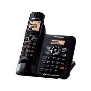 KX-TG3821-dual-keypad-and-answering-system
